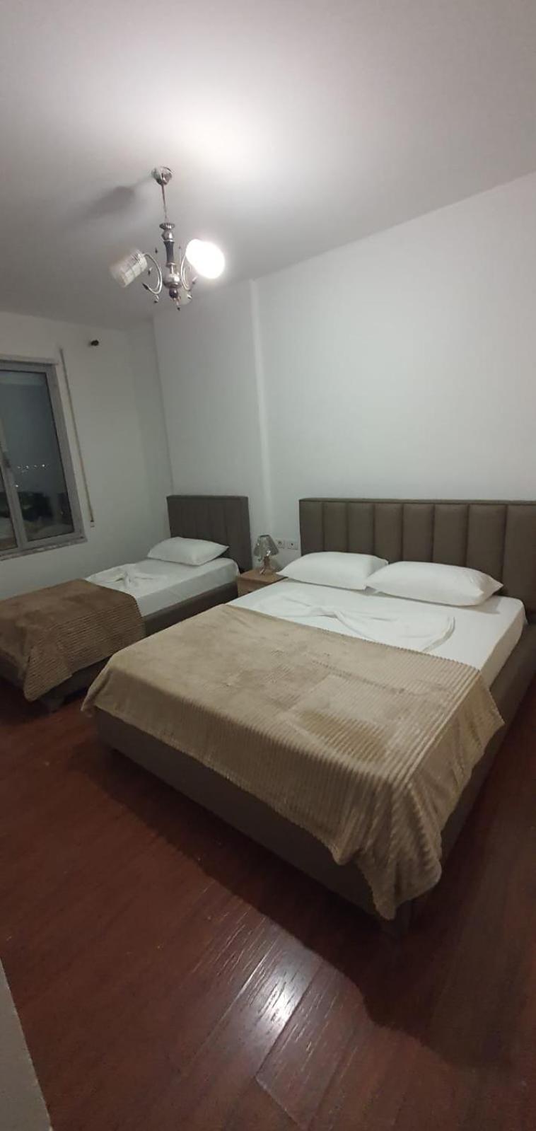 City Center Apartment Shkodër Eksteriør bilde