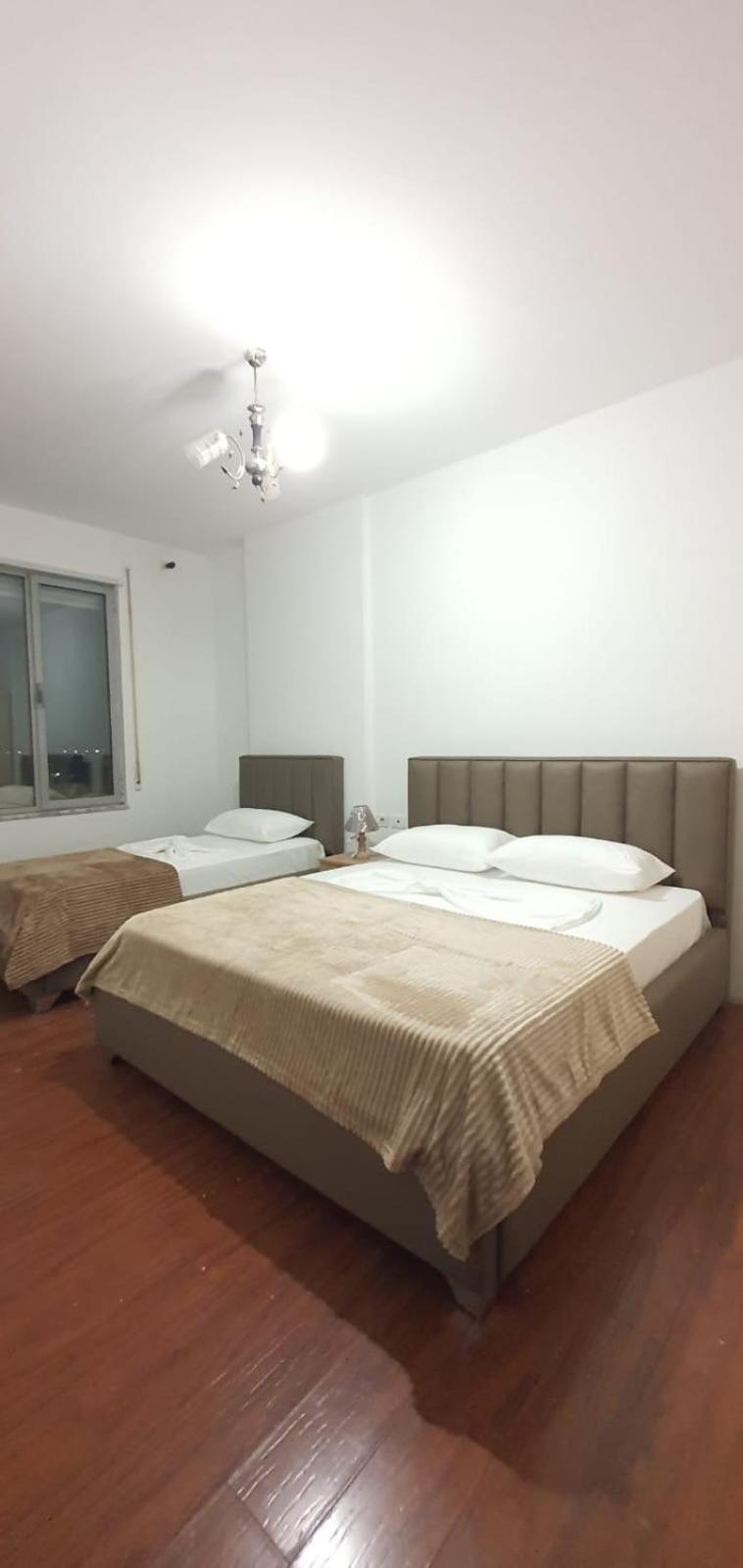 City Center Apartment Shkodër Eksteriør bilde